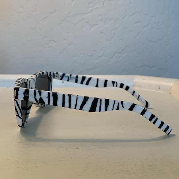 Saint Laurent zebra sunglasses - Picture 2 of 12